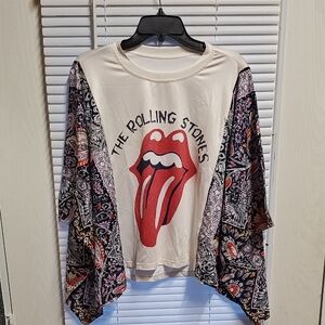 Rolling Stones Banded Pull Over Top